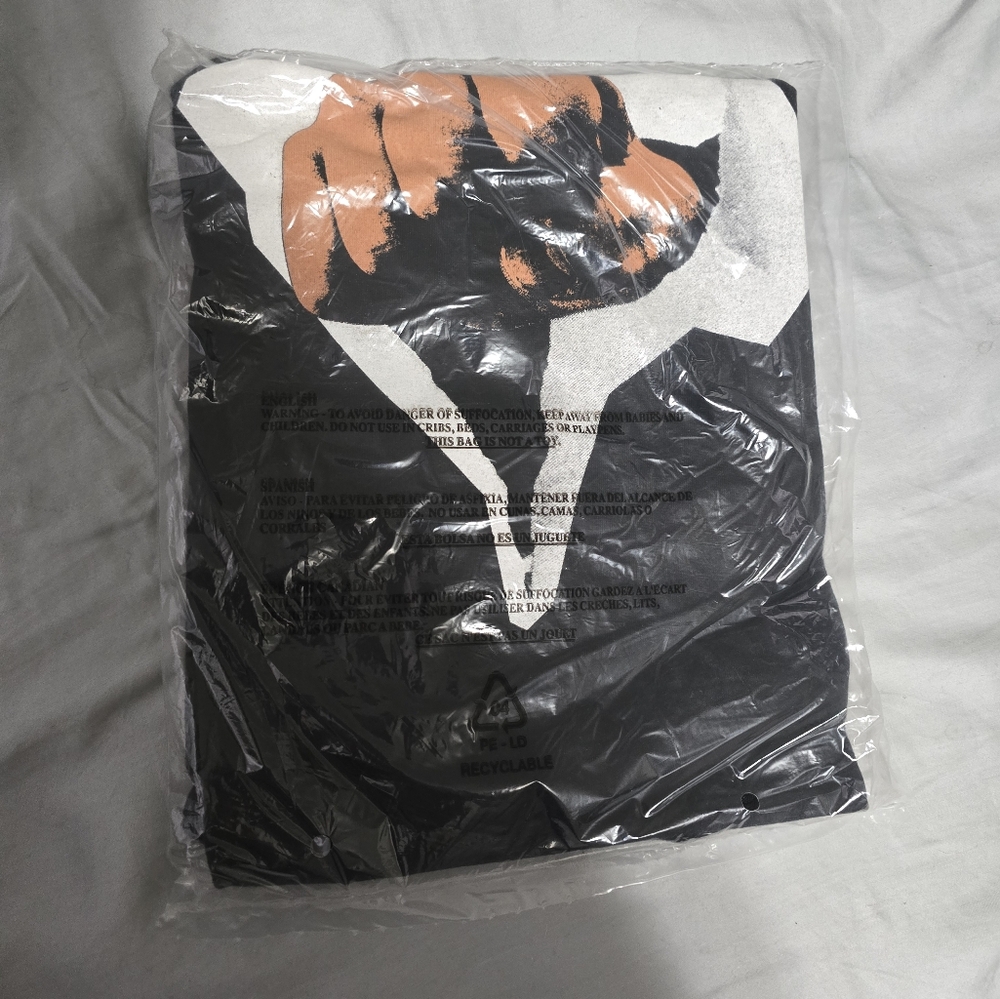 HSTRY Rise Up tee - Picture 2 of 2